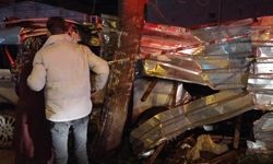 Kartal'da otomobil inşaat alanına girdi: 3 yaralı
