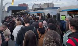 İstanbul'da metro bozuldu, vatandaşlar yolda kaldı
