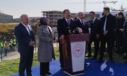 Bakan Koca: "Türkiye'nin en büyük kapasitesi olan şehir hastanesi Sancaktepe'de inşaatı devam ediyor"