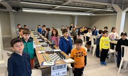 Kartal’da satranç turnuvasında hamleler yarıştı