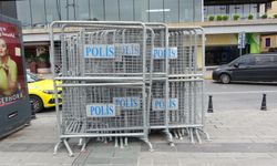 Taksim’de 1 Mayıs hazırlıkları başladı: Demir bariyerler getirildi