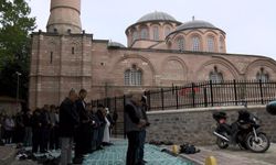 Kariye Camii’nde 79 yıl sonra cuma namazı kılındı