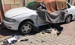 Kağıthane’de freni boşalan araç, park halindeki araca çarptı: Motosiklet sürücüsü ölümden döndü