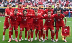 Cumhurbaşkanı Erdoğan, A Milli Futbol Takımı'nı tebrik etti
