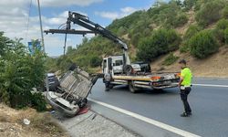 Kağıthane'de takla atan araçtan burnu bile kanamadan çıktı