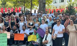 İstanbul'da kuaför ve beraberlerden "Pazar günü tatil" kararına tepki
