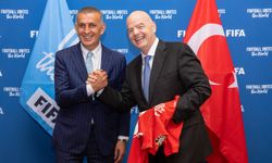 TFF Başkanı Hacıosmanoğlu, Paris'te FIFA Başkanı Infantino ile bir araya geldi