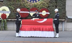 Şehit polis memuru Mustafa Peksoy için İstanbul İl Emniyet Müdürlüğü'nde tören