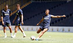 Fenerbahçe, Lille maçı hazırlıklarını Ülker Stadyumu'nda yaptığı antrenmanla sürdürdü