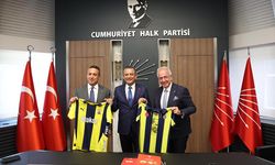 Fenerbahçe'den siyasi parti ziyaretleriyle ilgili iddialara yanıt