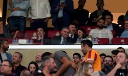 Bakan Osman Aşkın Bak, Galatasaray - PAOK maçını takip etti