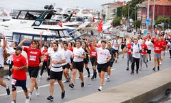 Boğaz'ın en renkli koşu etkinliği Bosphorun10K spor ve eğlenceyi bir araya getirdi