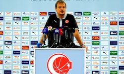 Ergin Ataman: "Avrupa basketbolunda bu tip pencere maçları her takım için zor geçiyor"