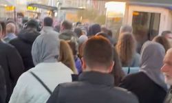İstanbul'da tramvay seferleri aksadı duraklarda yoğunluk oluştu