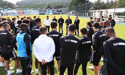 Beşiktaş yönetiminden futbol takımına ziyaret