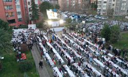 Tuzla’da Ramazan’ın bereketi sokak iftarlarında paylaşılıyor