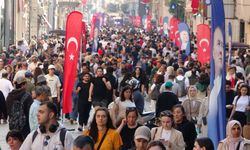 19 Mayıs’ta Taksim Meydanı ve çevresi Türk bayraklarıyla donatıldı