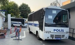 İBB’ye yönelik 5'inci dalga yolsuzluk operasyonunda gözaltına alınan şüpheliler adliyeye sevk edildi