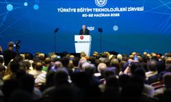 Cumhurbaşkanı Erdoğan: "Evlatlarımızı dijital derebeylerin insafına terk edemeyiz"