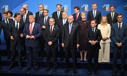 Cumhurbaşkanı Erdoğan, NATO Devlet ve Hükümet Başkanları Zirvesi’nde aile fotoğrafı çekimine katıldı