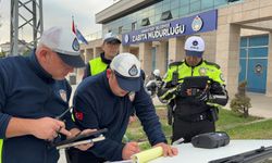 Trafikten kaçmak için kaldırıma çıktı: 2 bin 309 lira ceza yedi