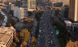 Ara tatilin bitmesiyle İstanbul'da trafik yoğunluğu yüzde 80'e ulaştı