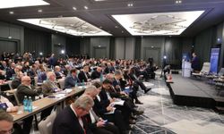 Bakan Kacır, Berlin’de 2025 Alman-Türk Otomotiv Zirvesi’nde konuştu