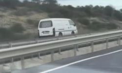 Havalimanı yolunda pes dedirten olay! Uyarılara kulak asmadı