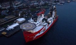 Sakarya gaz sahasında çalışacak olan Seven Vega, Sarayburnu'nda