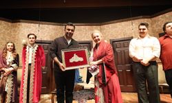 Bağcılar Belediyesi’nin hazırladığı prömiyer izleyicilerden tam not aldı