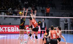 Eczacıbaşı Dynavit, Göztepe’ye set vermedi