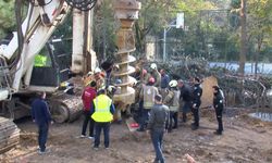 Kadıköy'de inşaat işçisi düştüğü çukurdan yaralı olarak çıkarıldı