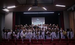 İstanbul Kent Üniversitesi Eczacılık Fakültesi’nde Beyaz Önlük Töreni düzenlendi