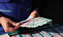 Yeni yıla sayılı günler kala Milli Piyango’nun 800 milyon TL’lik rekor ikramiyesine yoğun ilgi