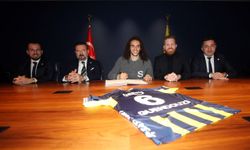 Fenerbahçe Matteo Guendouzi'yi kadrosuna kattı
