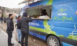 Yangından etkilenen vatandaşlara destek