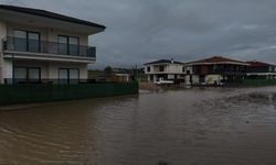 Milyonluk villalar sular altında kaldı