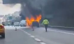 Fatih Sultan Mehmet Köprüsü'nde araç yandı