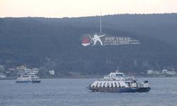 Feribot seferlerine fırtına engeli