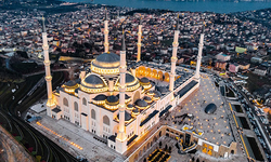 Sadece İstanbul'un değil, Türkiye'nin en büyük camisi...