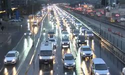 Sabah trafiğinde yoğunluk