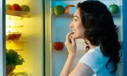 "Gece beslenmek vücutta yağa yol açabilir"