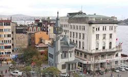 Tarihi caminin mülkiyeti vakıflara geçti