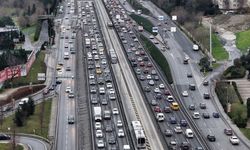 Hafta sonu öncesi İstanbul’da yoğun trafik