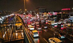 İstanbul yollarında sabah yoğunluğu