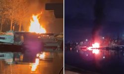 Küçükçekmece sahilde 2 tekne alev alev yandı
