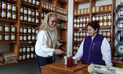 Tuğba Özay’dan birlik ve beraberlik çağrısı