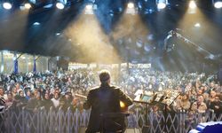 Uğur Işılak'ın İstanbul konserine büyük ilgi