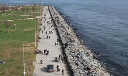 Avcılar sahilinde bahardan kalma bir gün yaşandı