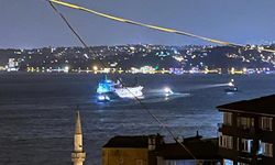 Kargo gemisi Boğaz’da fırtınada savruldu